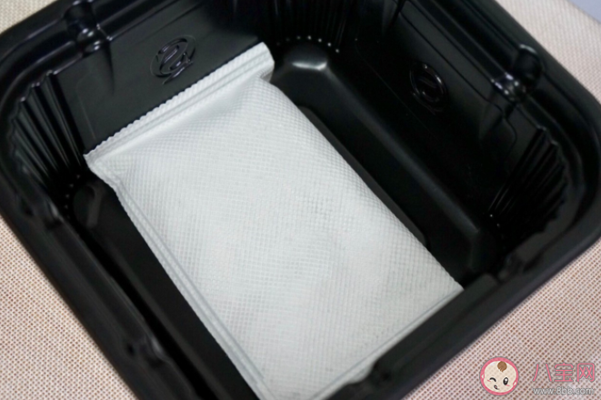 自热食品的发热包是什么成分组成的 用完的加热包对人有害吗 自热食品的发热包是什么成分组成的 用完的加热包对人有害吗