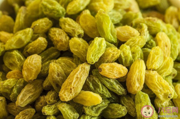 吃葡萄干等于吃糖吗 吃葡萄干有哪些营养优势 吃葡萄干等于吃糖吗 吃葡萄干有哪些营养优势