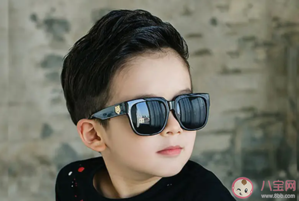 买一些玩具太阳镜给孩子戴这种做法 蚂蚁庄园4月15日答案最新