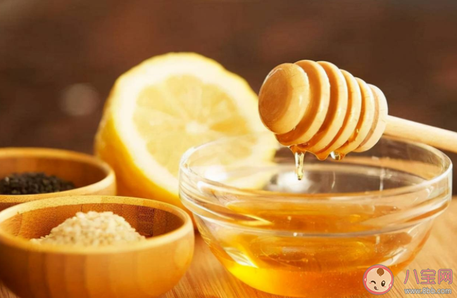 蜂蜜放久了会变质吗 怎么买到纯正的好蜂蜜 蜂蜜放久了会变质吗 怎么买到纯正的好蜂蜜