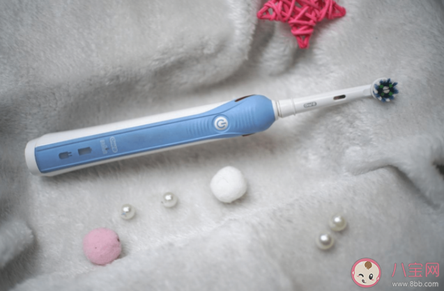 男生用牙刷为什么更容易炸毛 牙刷炸毛是质量不好吗 男生用牙刷为什么更容易炸毛 牙刷炸毛是质量不好吗