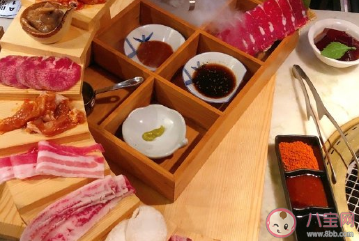 疫情后第一次聚餐发朋友圈说说 2020疫情第一次聚餐感言句子