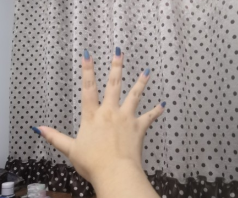 别人的手和我的手是什么梗 别人的手和我的手晒图比较