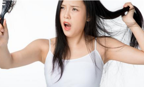 脱发是什么原因导致的 平时如何预防脱发