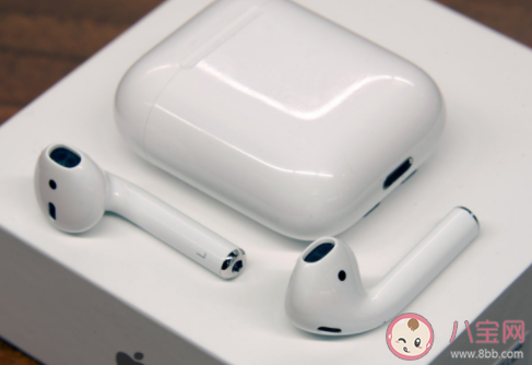 airpods和普通蓝牙耳机有什么区别 airpods值1000多吗