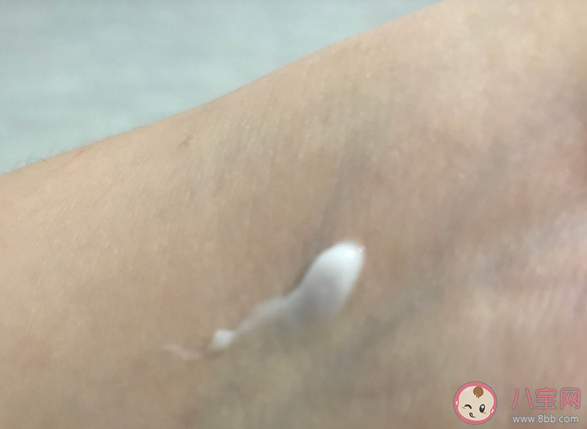 马应龙瞳话眼霜成分如何 马应龙瞳话眼霜试用效果