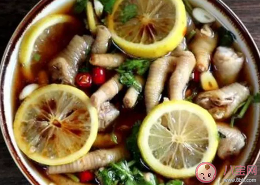 柠檬鸡爪的鸡爪是要新鲜的吗 柠檬鸡爪买新鲜的鸡爪还是冰冻的