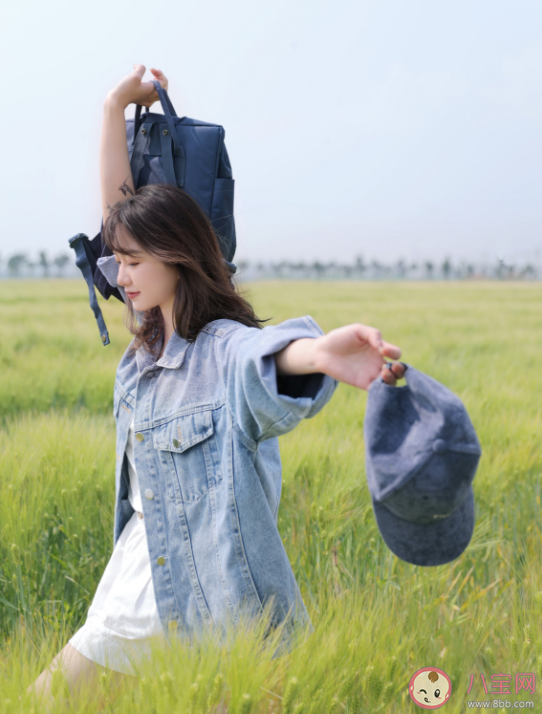 拍照不会摆姿势表情不好怎么办 拍照简单姿势介绍