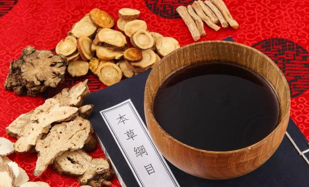 服用中药之后一般多久有效果 喝中药什么时间最好