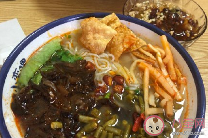 第一次吃螺蛳粉的说说感受 第一次吃螺蛳粉朋友圈文案