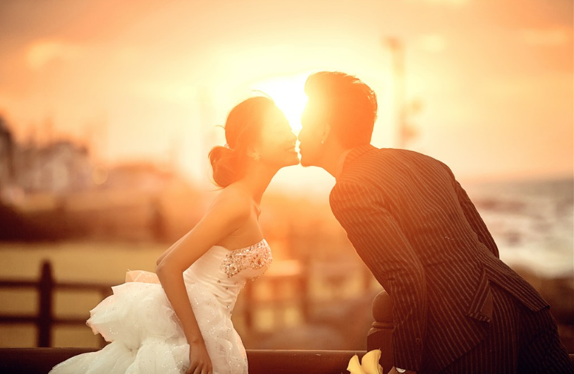 我凭什么谈恋爱排比句 我凭什么谈恋爱啊不同职业排比 