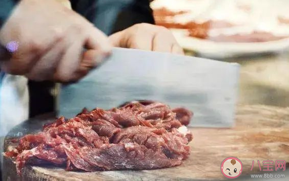 生肉不直接冲洗要怎么洗干净 生肉可以用盐水洗吗