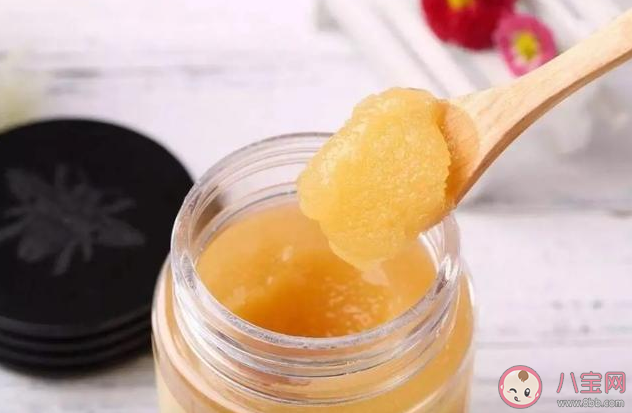 结晶的蜂蜜如何化开 蜂蜜为什么会结晶 结晶的蜂蜜如何化开 蜂蜜为什么会结晶