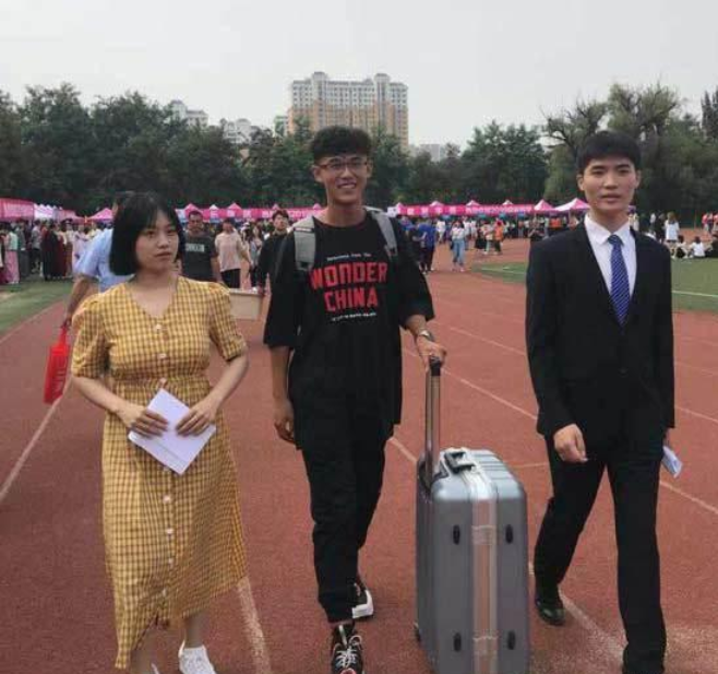 00后男孩高分报考女子学院 00后男孩报考女子学院是为了找女朋友吗