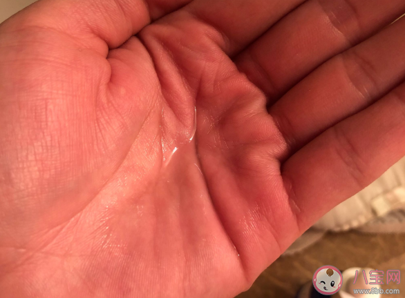 苏秘37精华露敏感肌能用吗 苏秘37精华露使用感受