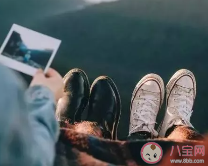 一个人出去旅游好还是和朋友一起 一个人旅游和朋友旅游的区别