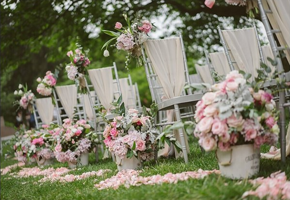 结婚了朋友圈官宣的唯美句子 情侣结婚了的发朋友圈的句子大全