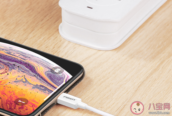 手机充电速度和数据线有关系吗 手机插在电脑上面充电会坏手机电池吗