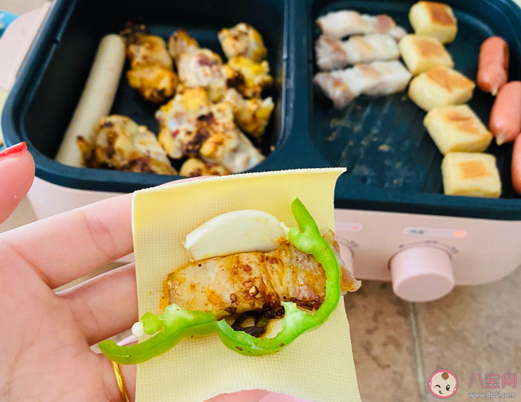 朋友圈晒在家吃烤肉的说说 在家烤肉的搞笑说说句子 朋友圈晒在家吃烤肉的说说 在家烤肉的搞笑说说句子