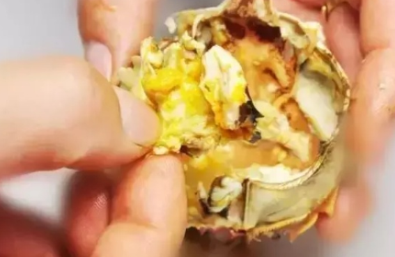 螃蟹哪些部位不能吃图解 螃蟹怎么吃图解