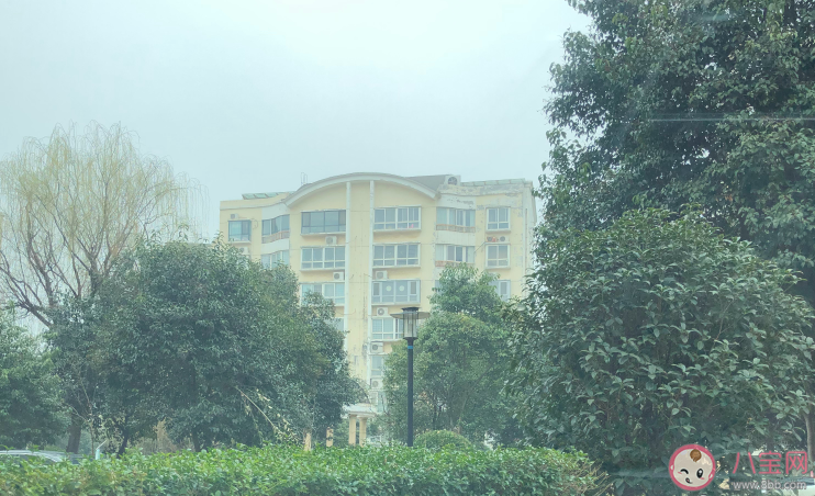 一个人静静地听歌说说 一个人静静地听歌句子心情