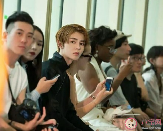 女生脑子里到底装的是啥 女生每天都在想什么 女生脑子里到底装的是啥 女生每天都在想什么