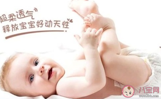 夏天孩子穿纸尿裤不好吗 夏天纸尿裤怎么选择 夏天孩子穿纸尿裤不好吗 夏天纸尿裤怎么选择