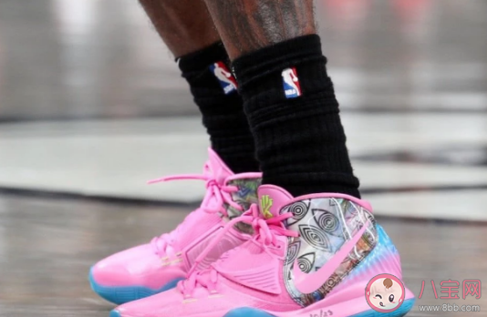 女生篮球鞋在哪里可以买到 为什么有些篮球鞋没有女款 女生篮球鞋在哪里可以买到 为什么有些篮球鞋没有女款