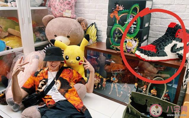 搂肩亲吻的普通朋友是什么意思什么梗 网络用语普通朋友的出处是什么 搂肩亲吻的普通朋友是什么意思什么梗 网络用语普通朋友的出处是什么