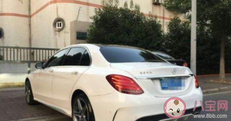 长时间不用车需要换机油吗  长时间不用车机油尺变黑怎么办