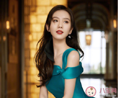 刘诗诗教育儿子的方式是怎样的 明星的育儿观念值得学习吗 刘诗诗教育儿子的方式是怎样的 明星的育儿观念值得学习吗