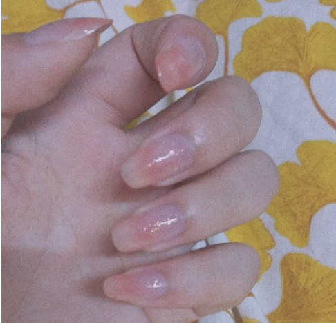 别人的手和我的手是什么梗 别人的手和我的手晒图比较