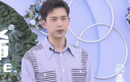 淡黄的长裙火红的裤衩什么梗 淡黄的长裙火红的裤衩来源出处