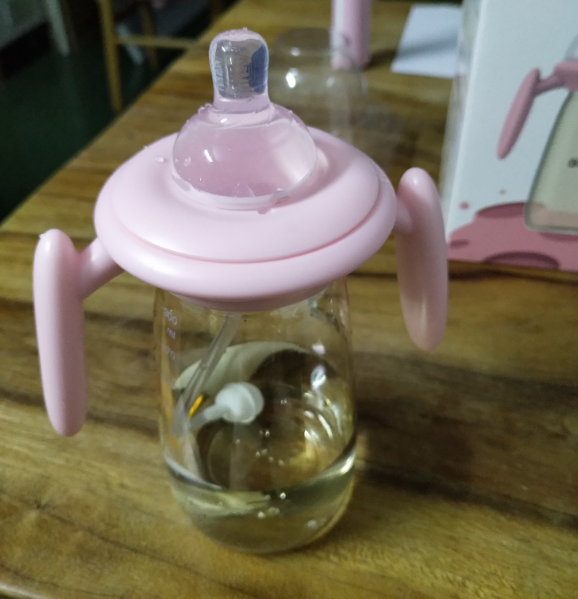 BERZ婴儿奶瓶怎么样 BERZ婴儿奶瓶试用测评 BERZ婴儿奶瓶怎么样 BERZ婴儿奶瓶试用测评