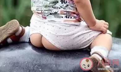 夏天宝宝穿开裆裤不好吗 夏天穿开裆裤有哪些影响