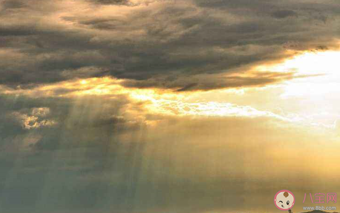 下雨之后天气晴朗的优美文案大全 2020雨后的天空干净明朗的说说 下雨之后天气晴朗的优美文案大全 2020雨后的天空干净明朗的说说