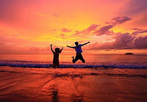 女生爱上一个人的表现 女生爱你会有哪些表现