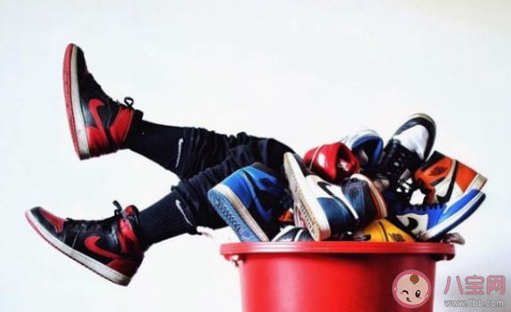 李宁安踏容易开胶吗 什么耐克阿迪这么容易开胶