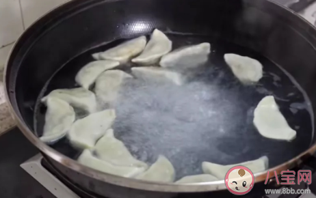 蚂蚁庄园4月7日答案:为防止饺子粘皮煮饺子时可以加少量 蚂蚁庄园4月7日答案:为防止饺子粘皮煮饺子时可以加少量