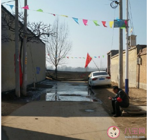 关于疫情期村里封路发朋友圈的说说 疫情期间封路不能出门的文案句子 关于疫情期村里封路发朋友圈的说说 疫情期间封路不能出门的文案句子