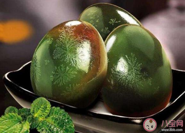 蚂蚁庄园4月11日答案:有些皮蛋上有松枝样的花纹还能放心食用吗 蚂蚁庄园4月11日答案:有些皮蛋上有松枝样的花纹还能放心食用吗