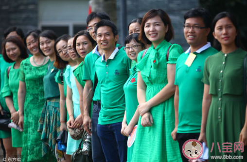 家长送孩子高考穿什么衣服寓意好 家长送孩子高考该怎么穿