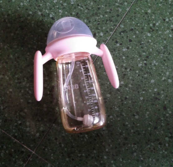 BERZ婴儿奶瓶怎么样 BERZ婴儿奶瓶试用测评 BERZ婴儿奶瓶怎么样 BERZ婴儿奶瓶试用测评