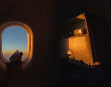 飞机上拍的最美照片朋友圈 坐飞机朋友圈说说带图片