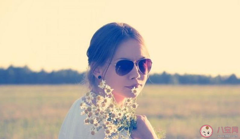 春天赏花的朋友圈文案句子 春天赏花朋友圈晒图文案大全