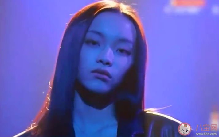 抖音刘柏辛哼的英文歌是什么 抖音刘柏辛哼的歌词