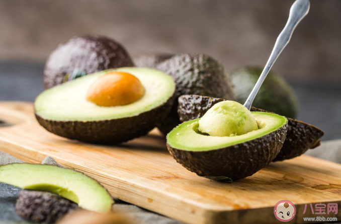 牛油果买回来是硬的怎么办 牛油果切开了还很硬怎么办