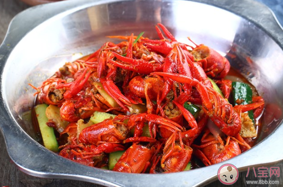 做小龙虾放啤酒还是料酒好 放料酒和啤酒哪个好吃