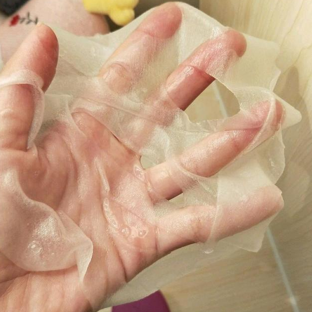 敷面膜脸上刺痛是怎么回事 敷面膜脸上刺痛怎么办 敷面膜脸上刺痛是怎么回事 敷面膜脸上刺痛怎么办