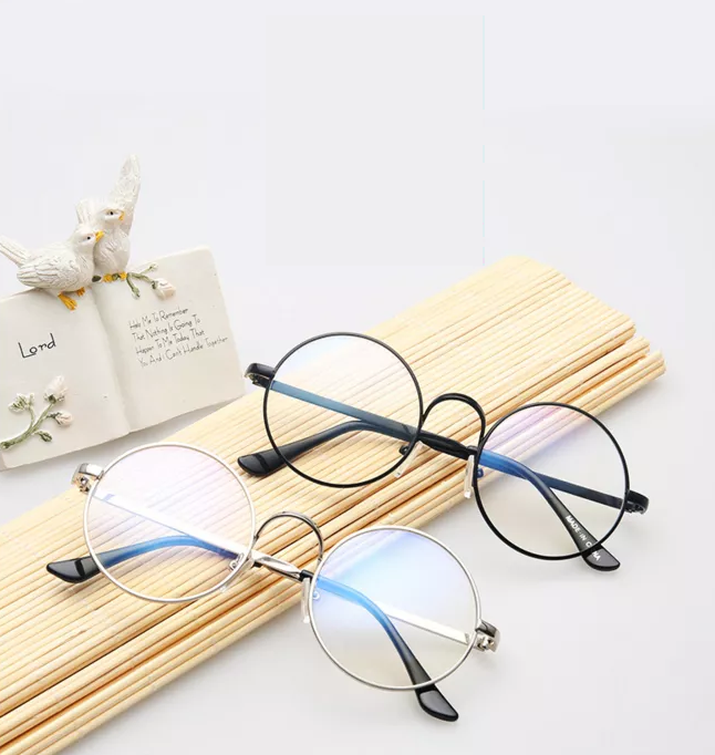 近视眼选择大框眼镜好吗 近视眼选择什么眼镜比较好 近视眼选择大框眼镜好吗 近视眼选择什么眼镜比较好